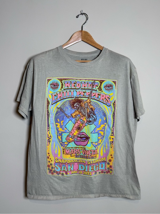 Red Hot Chili Peppers Other - Red Hot Chili Peppers | The Mars Volta Concert T-Shirt | Beige | Size L
